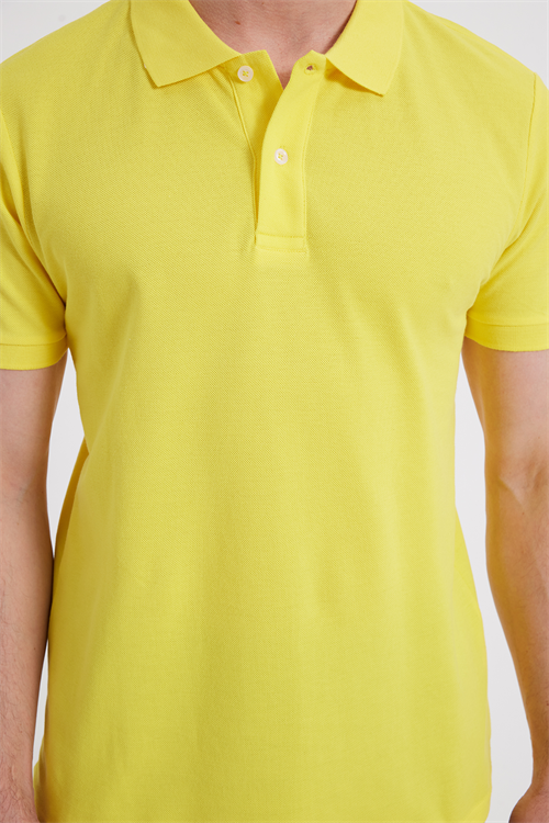 Erkek Slim Fit Dar Kesim %100 Pamuk Kısa Kollu Polo Yaka Sarı Tişört