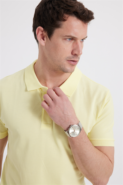 Erkek Slim Fit Dar Kesim %100 Pamuk Kısa Kollu Polo Yaka Sarı Tişört