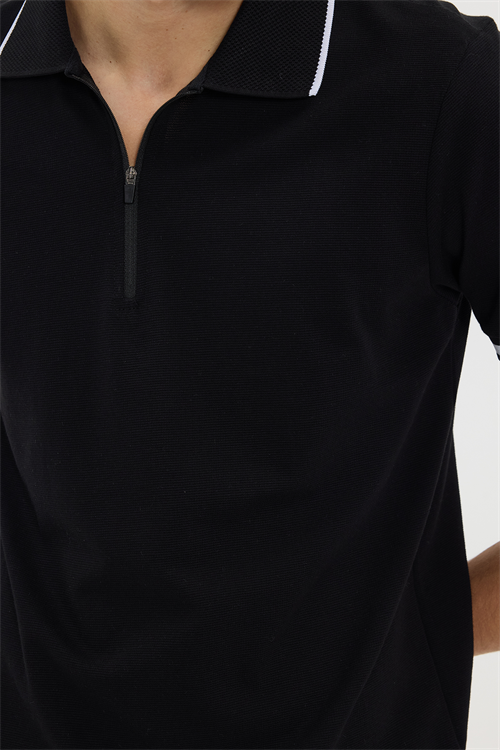 Erkek Slim Fit Dar Kesim %100 Pamuk Jakarlı Düz Yaka ve Kol Detaylı Siyah Polo Yaka Tişört