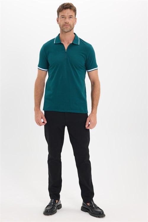 Erkek Slim Fit Dar Kesim %100 Pamuk Jakarlı Düz Yaka ve Kol Detaylı Yeşil Polo Yaka Tişört