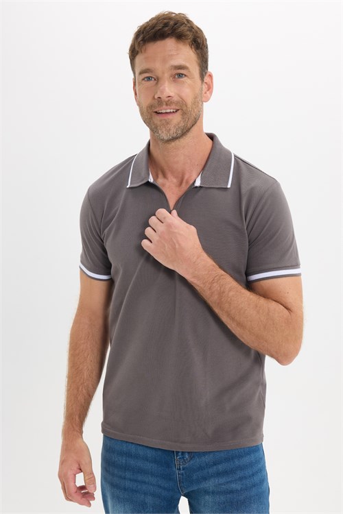 Erkek Slim Fit Dar Kesim %100 Pamuk Jakarlı Düz Yaka ve Kol Detaylı Gri Polo Yaka Tişört