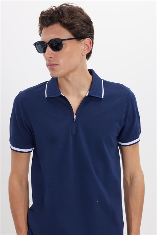 Erkek Slim Fit Dar Kesim %100 Pamuk Jakarlı Düz Yaka ve Kol Detaylı Lacivert Polo Yaka Tişört