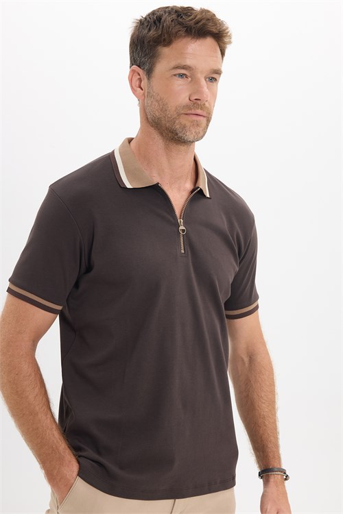 Erkek Slim Fit Dar Kesim %100 Pamuk Kısa Kollu Yarım Fermuarlı Kahverengi Polo Yaka Tişört