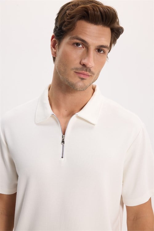 Erkek Regular Fit Rahat Kesim Ekstra Soft Modal Kumaş Kısa Kollu Yarım Fermuarlı Beyaz Polo Yaka Tişört