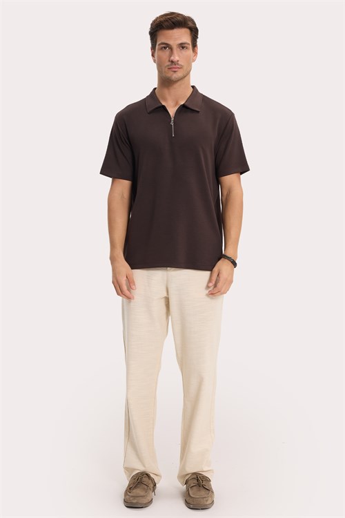 Erkek Regular Fit Rahat Kesim Ekstra Soft Modal Kumaş Kısa Kollu Yarım Fermuarlı Kahverengi Polo Yaka Tişört