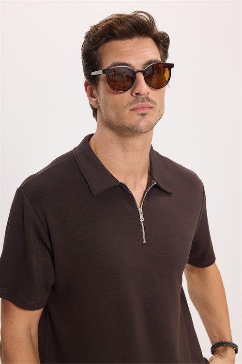 Erkek Regular Fit Rahat Kesim Ekstra Soft Modal Kumaş Kısa Kollu Yarım Fermuarlı Kahverengi Polo Yaka Tişört