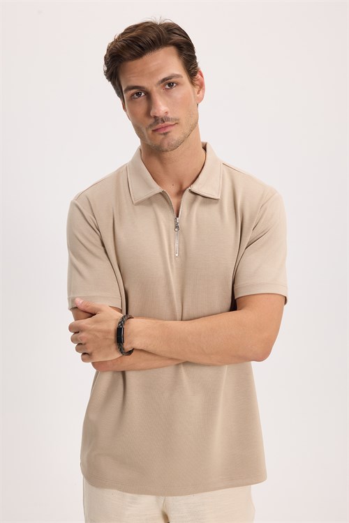 Erkek Regular Fit Rahat Kesim Ekstra Soft Modal Kumaş Kısa Kollu Yarım Fermuarlı Bej Polo Yaka Tişört