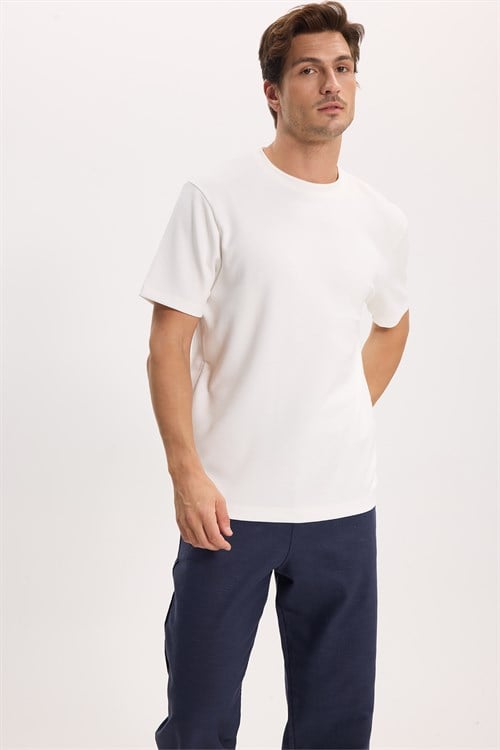 Erkek Regular Fit Rahat Kesim Ekstra Soft Modal Kumaş Bisiklet Yaka Kısa Kollu Beyaz Tişört