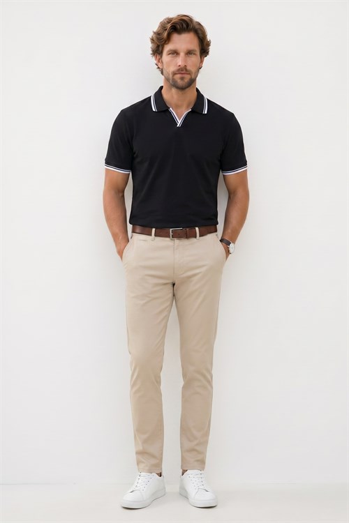 Erkek Slim Fit Dar Kesim %100 Pamuklu Çizgili Detaylı V Yaka Siyah Polo Yaka Tişört
