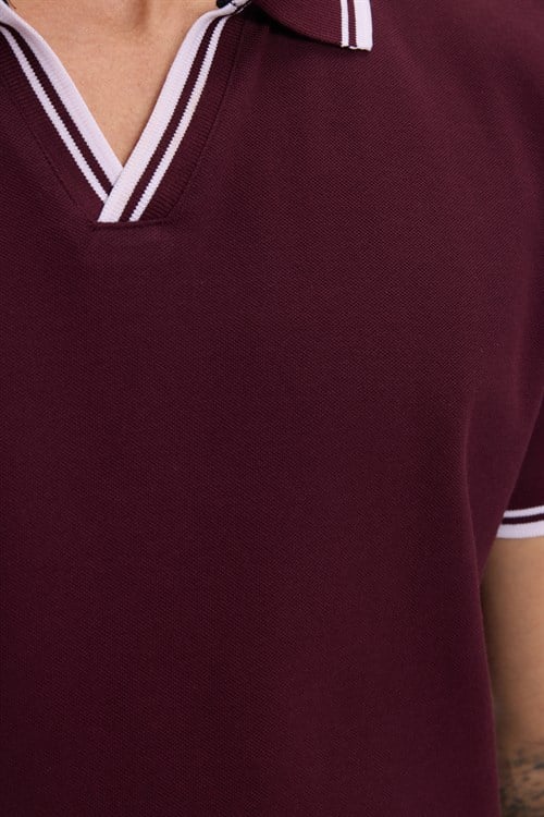 Erkek Slim Fit Dar Kesim %100 Pamuklu Çizgili Detaylı V Yaka Bordo Polo Yaka Tişört