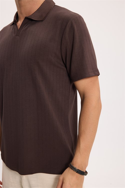 Erkek Slim Fit Dar Kesim Pamuklu Kısa Kollu Çizgili Kahverengi Polo V Yaka Tişört