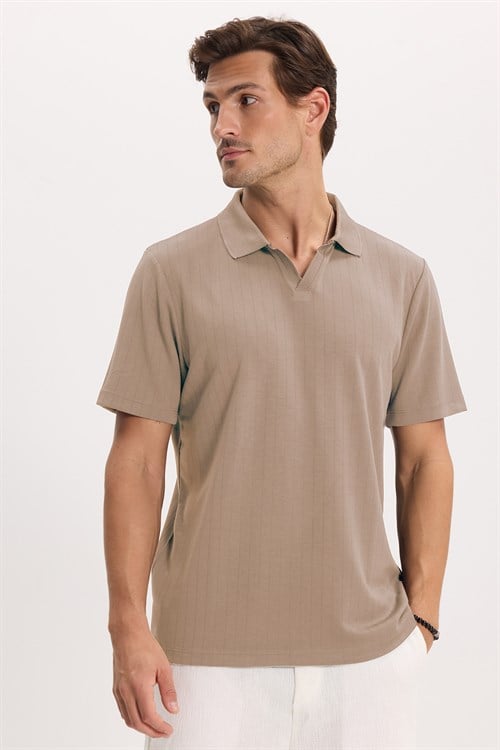 Erkek Slim Fit Dar Kesim Pamuklu Kısa Kollu Çizgili Vizon Polo V Yaka Tişört