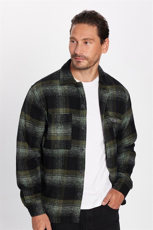 Onlayn orgazmni aks ettiruvchi porno videolar