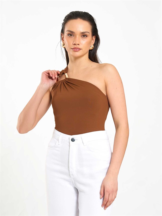 071897 Tokalı Tek Omuz BodySuit Açık Kahve
