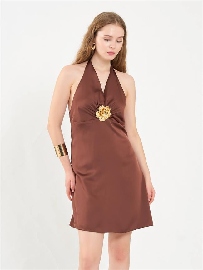 111644 Önü Tokalı Mini Elbise Kahve