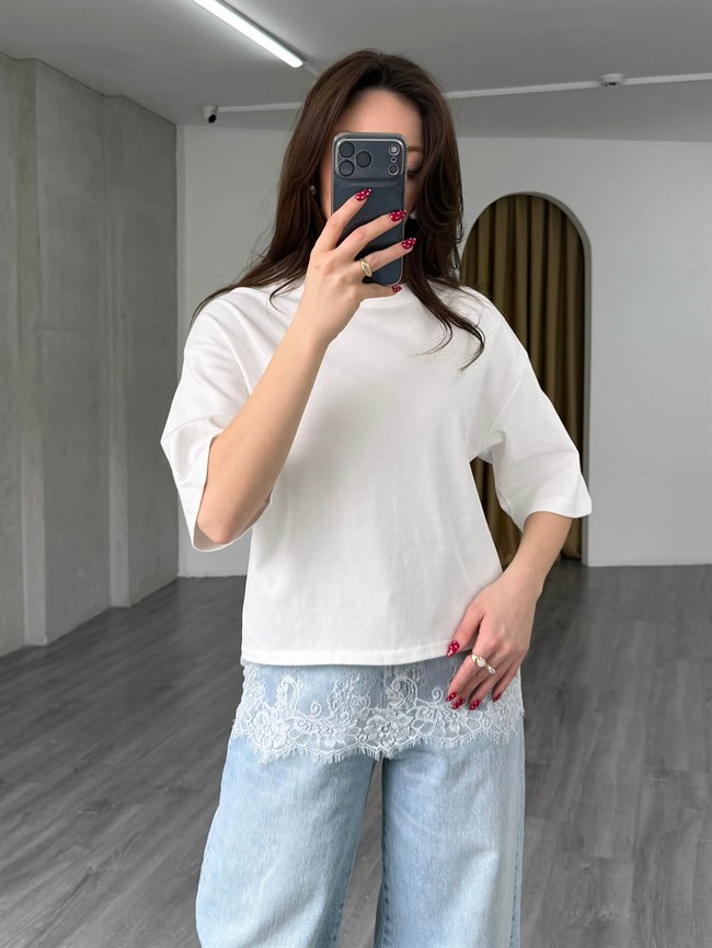 11690 Eteği Dantelli Midi Kol Tişört Beyaz