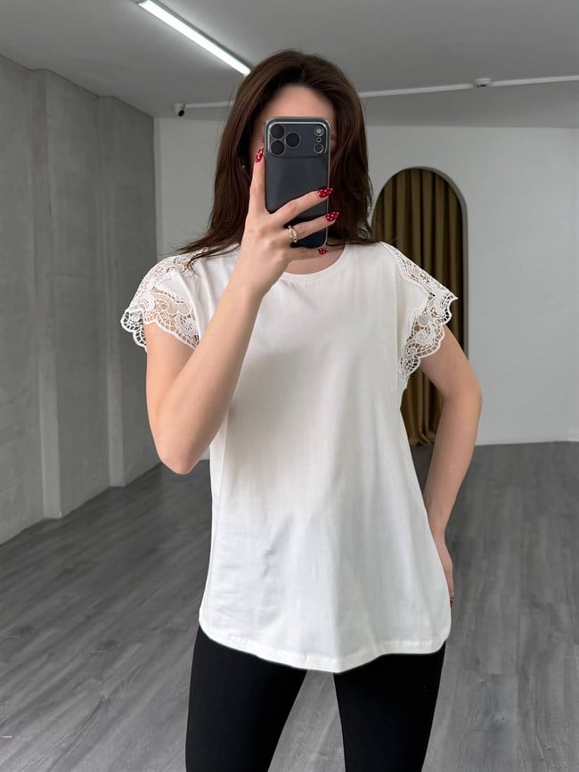 25188 Kolları Dantelli Tişört Ekru