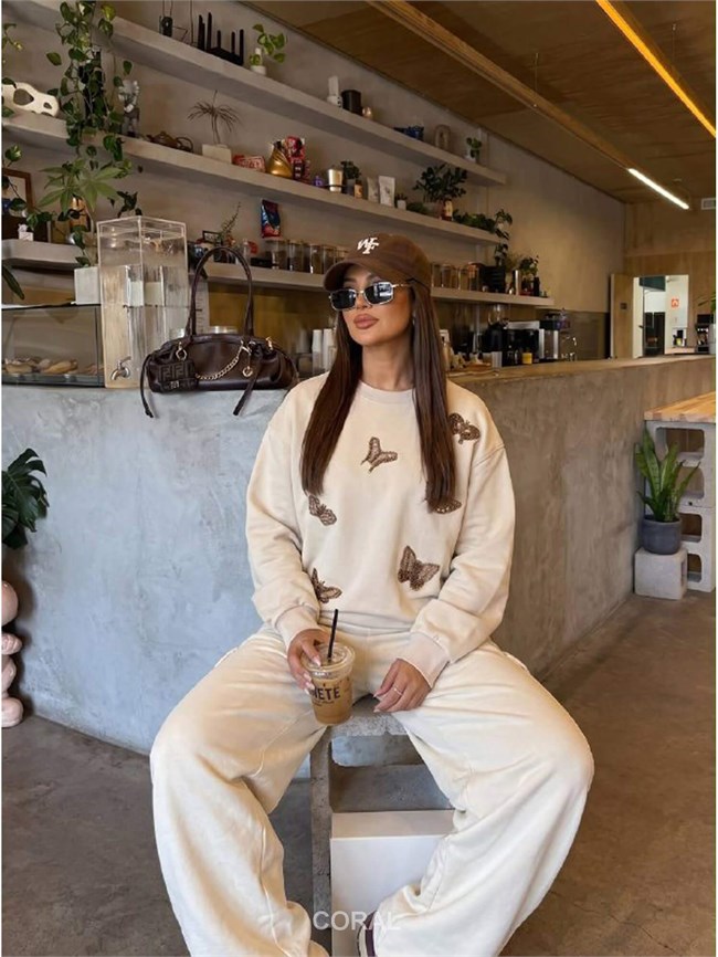 Boncuklu Kelebek İşlemeli Sweatshirt 5966 Bej