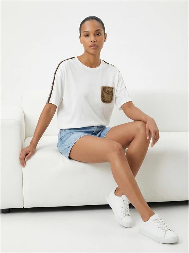 Cebi Pullu Nakışlı Tişört 7459 Beyaz