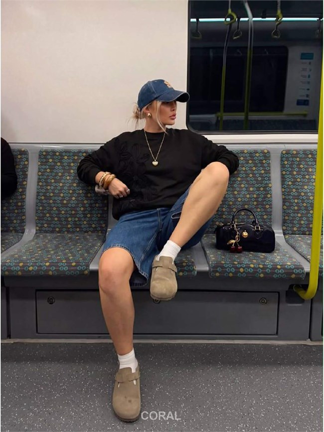 Çiçek Nakışlı SweatShirt 5945 Siyah