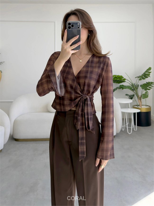 Eteği Bağlamalı Ekoseli Bluz BLZ02676 Kahve