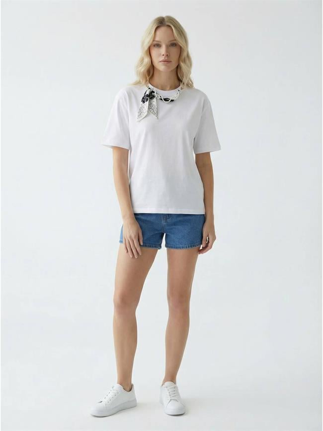 İncili Fularlı Tişört 7534 Beyaz