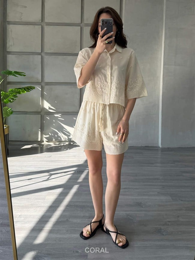 Kabartma Çiçek Nakışlı Şort Takım 39429 Naturel