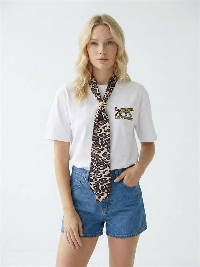 Leopar Desen Fularlı Tişört 7444 Beyaz