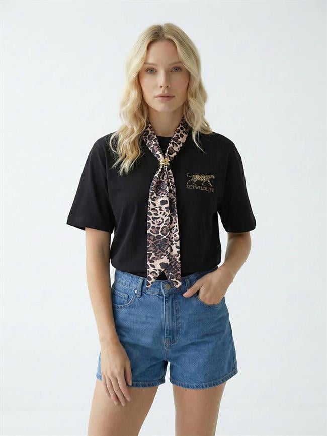 Leopar Desen Fularlı Tişört 7444 Siyah