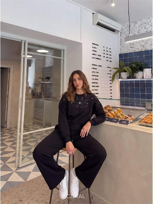 Önü Boncuk İşlemeli Sweatshirt 5974 Siyah