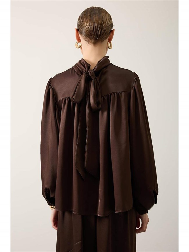 Şal Detaylı Balon Kol Saten Bluz 31357 Kahve
