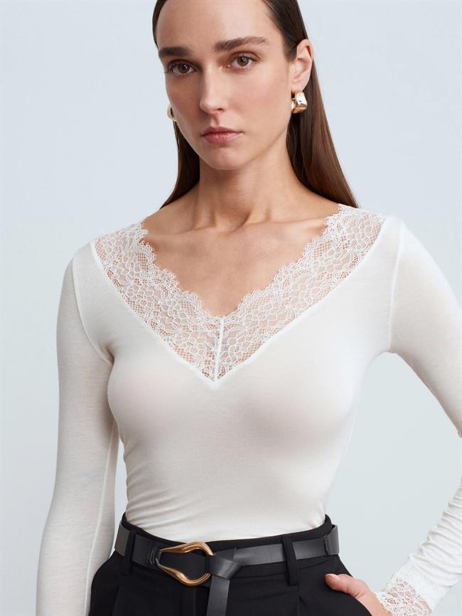 V Yaka Dantelli Bluz 32311 Ekru