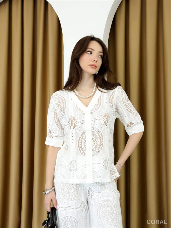V Yaka Kısa Kollu Tül Dantelli Gömlek 29602 Ekru