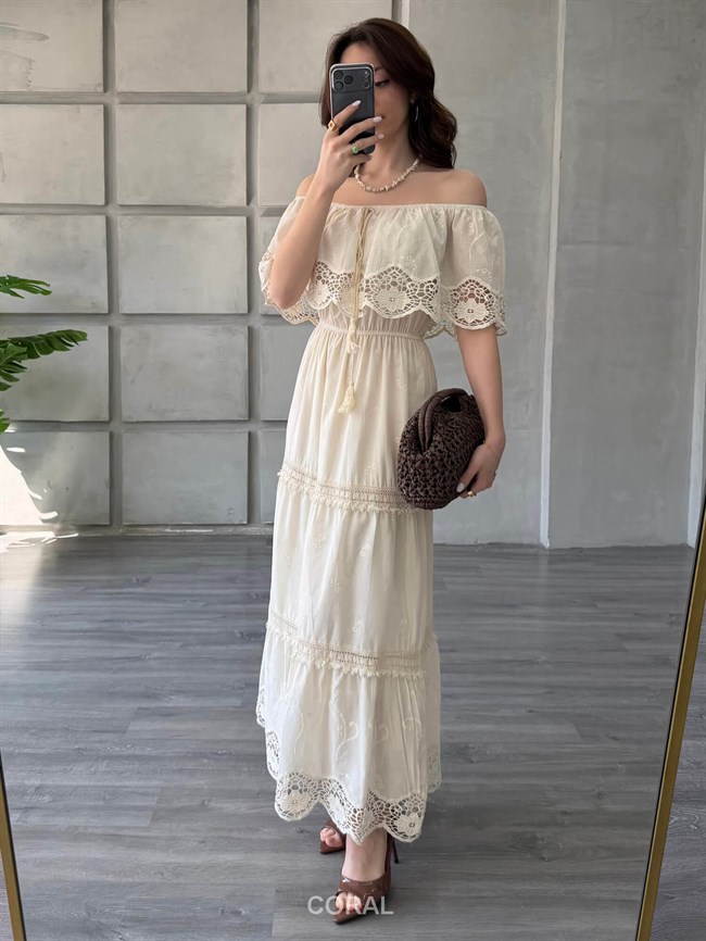 Yakası Dantelli Bağcıklı Elbise 39694 Naturel