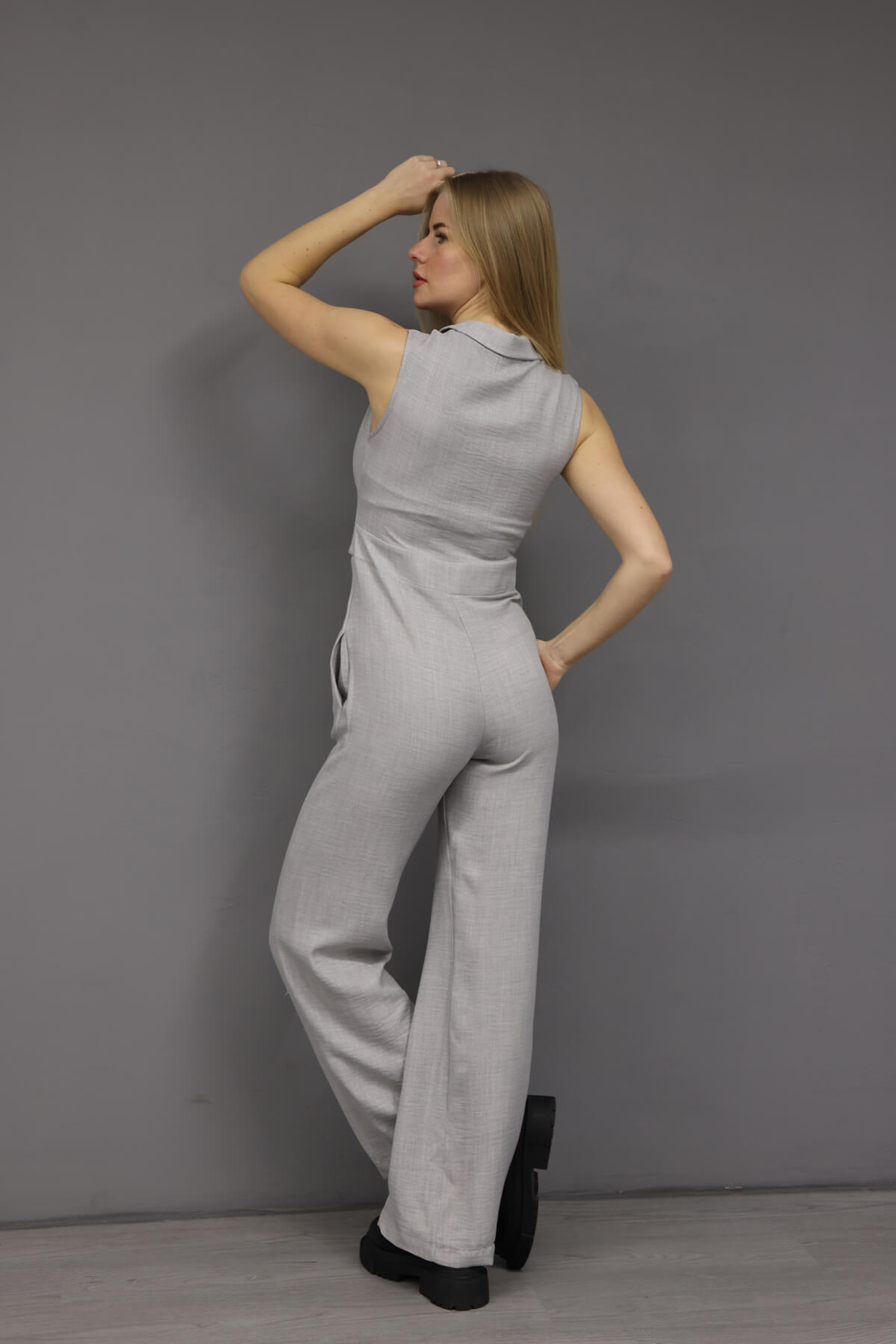 Grey sleeveless sale jumpsuit