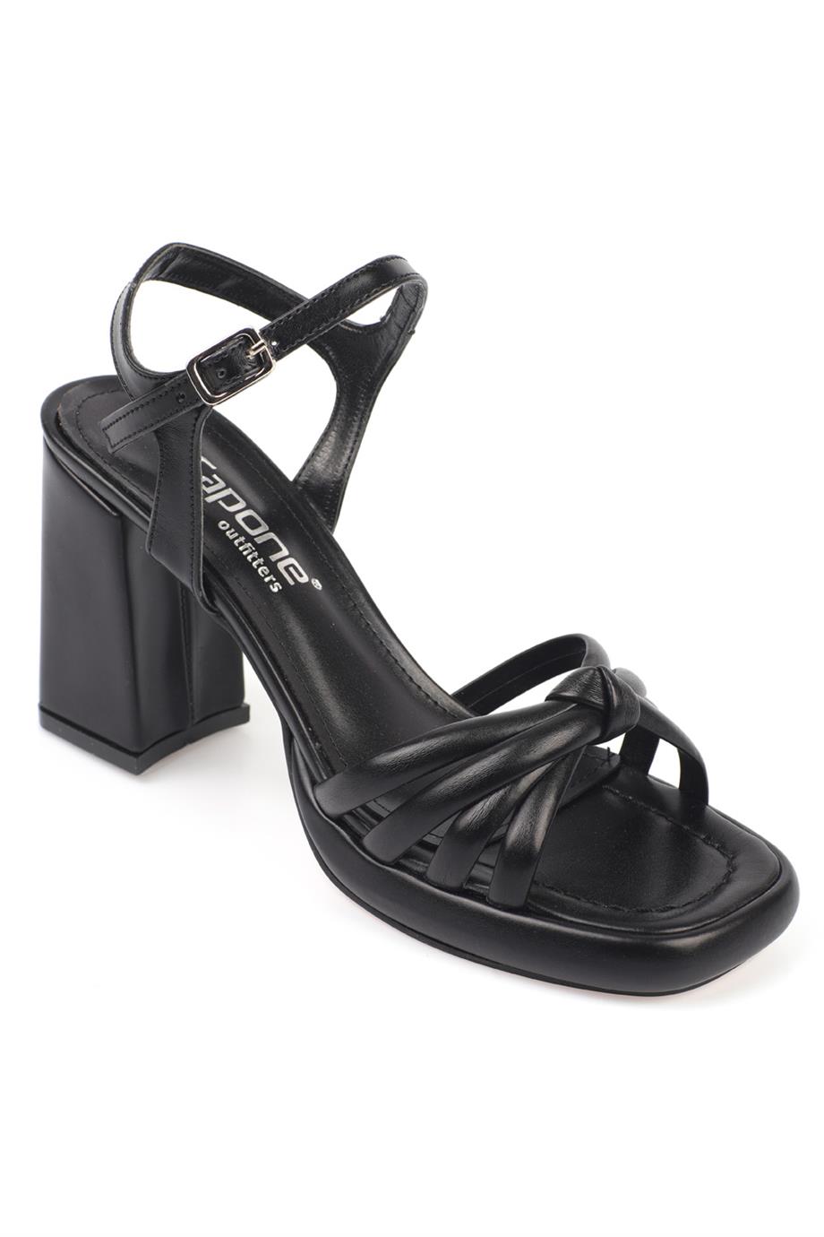 Capone Siyah Küt Burunlu Düğümlü Çok Şeritli Bilekten Bantlı Metalik  Platform Kadın Sandalet | Caponestore
