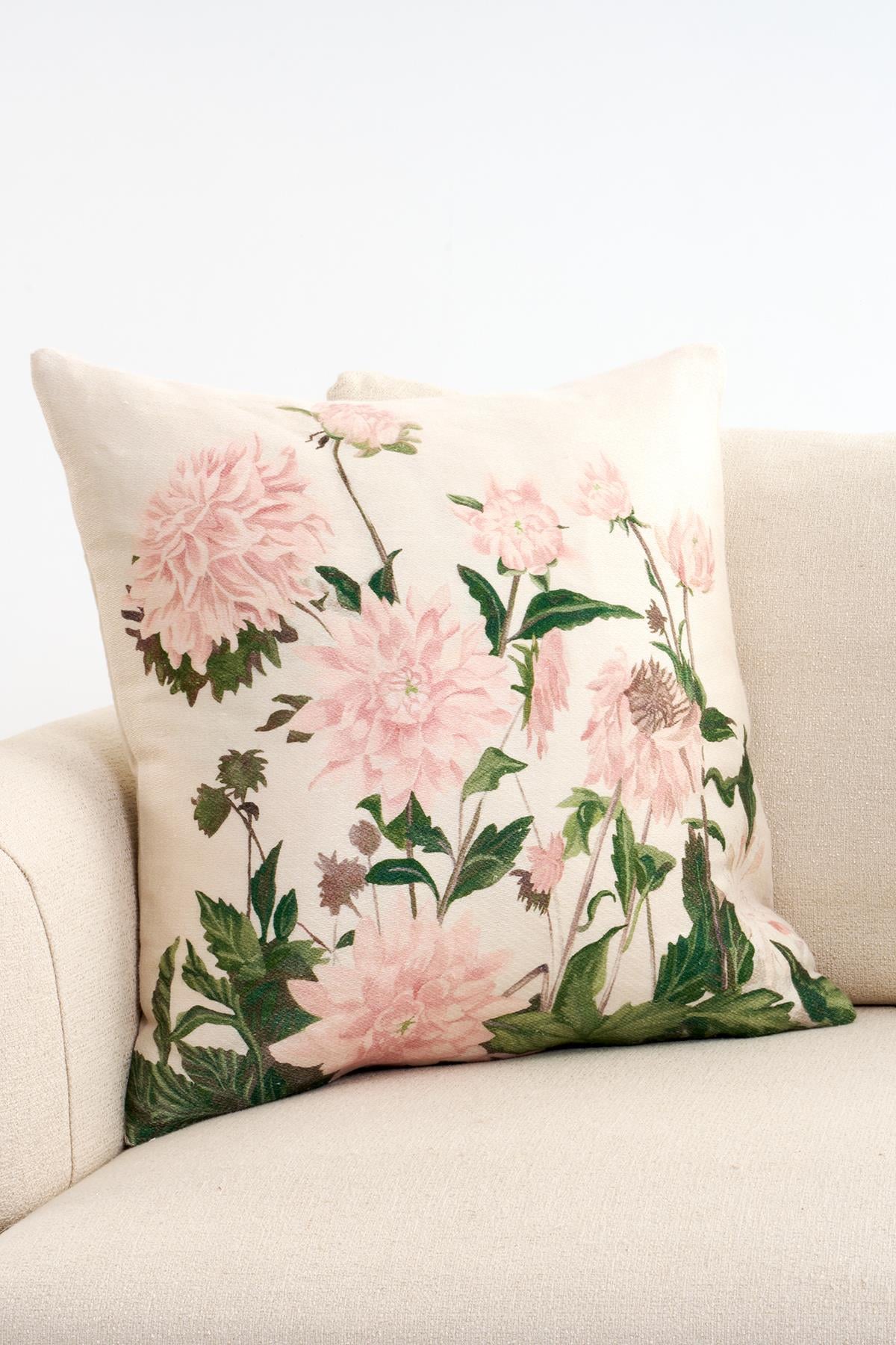 Romantic Floral Bej Çiçekli Kırlent Kılıfı