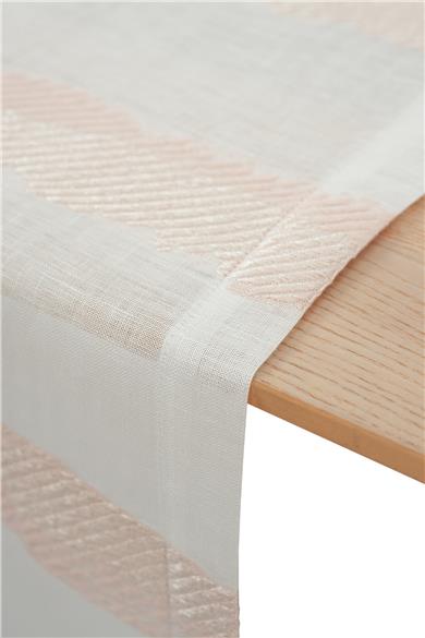 Luglio Pembe Masa Bandı