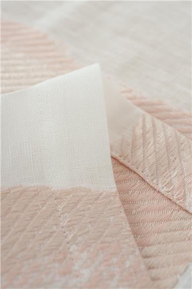 Luglio Pembe Masa Bandı