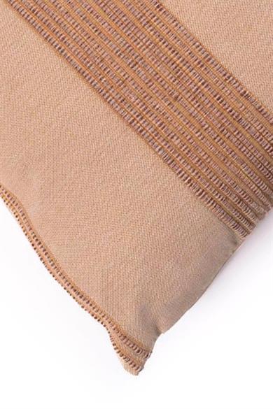 Romantic Floral Oranj Tonlarında Ortadan Geçişli 40x40 Kare Kırlent Kılıfı