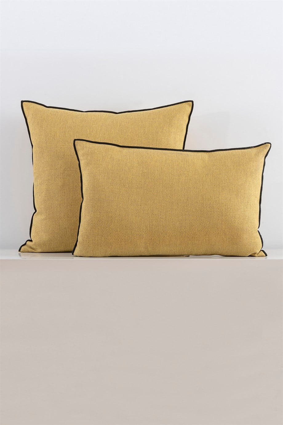 Vanelli Home Hardal Sarı Rengi Çavuş Desenli 2 Li Kırlent Kılıfı Kombini