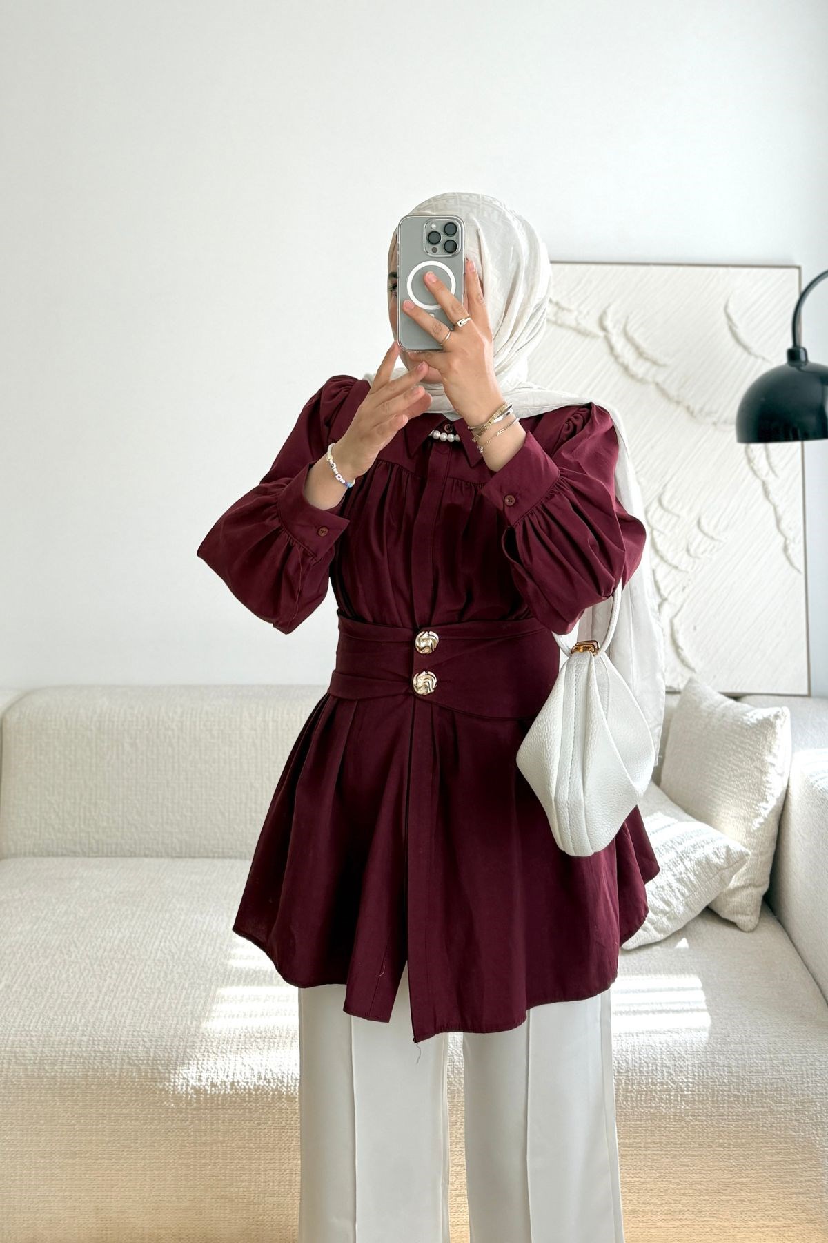 BORDO DÜĞME TASARIM KEMERLİ GÖMLEK