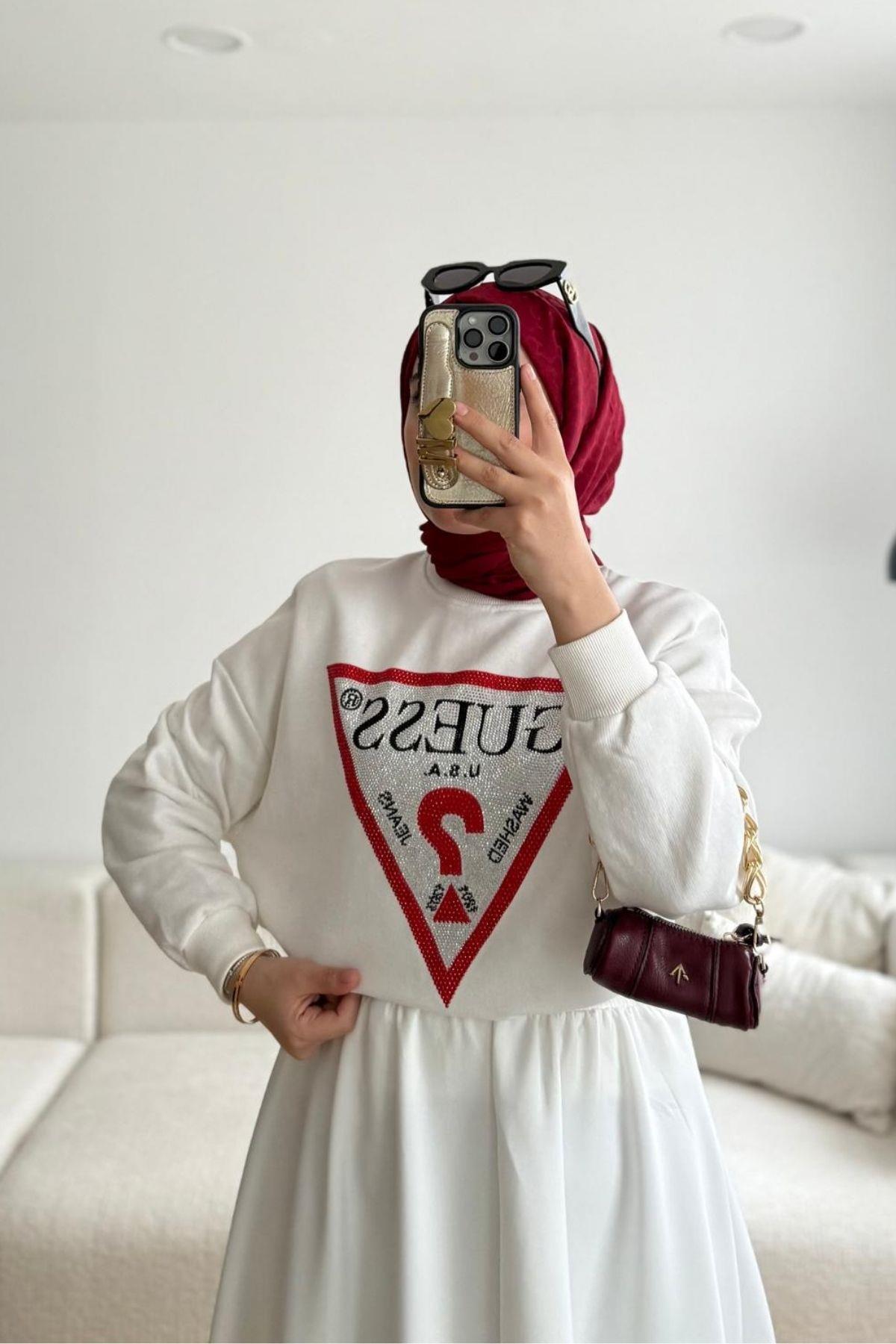 GUESS BASKILI BEYAZ SİYAH YAZILI  SWEAT