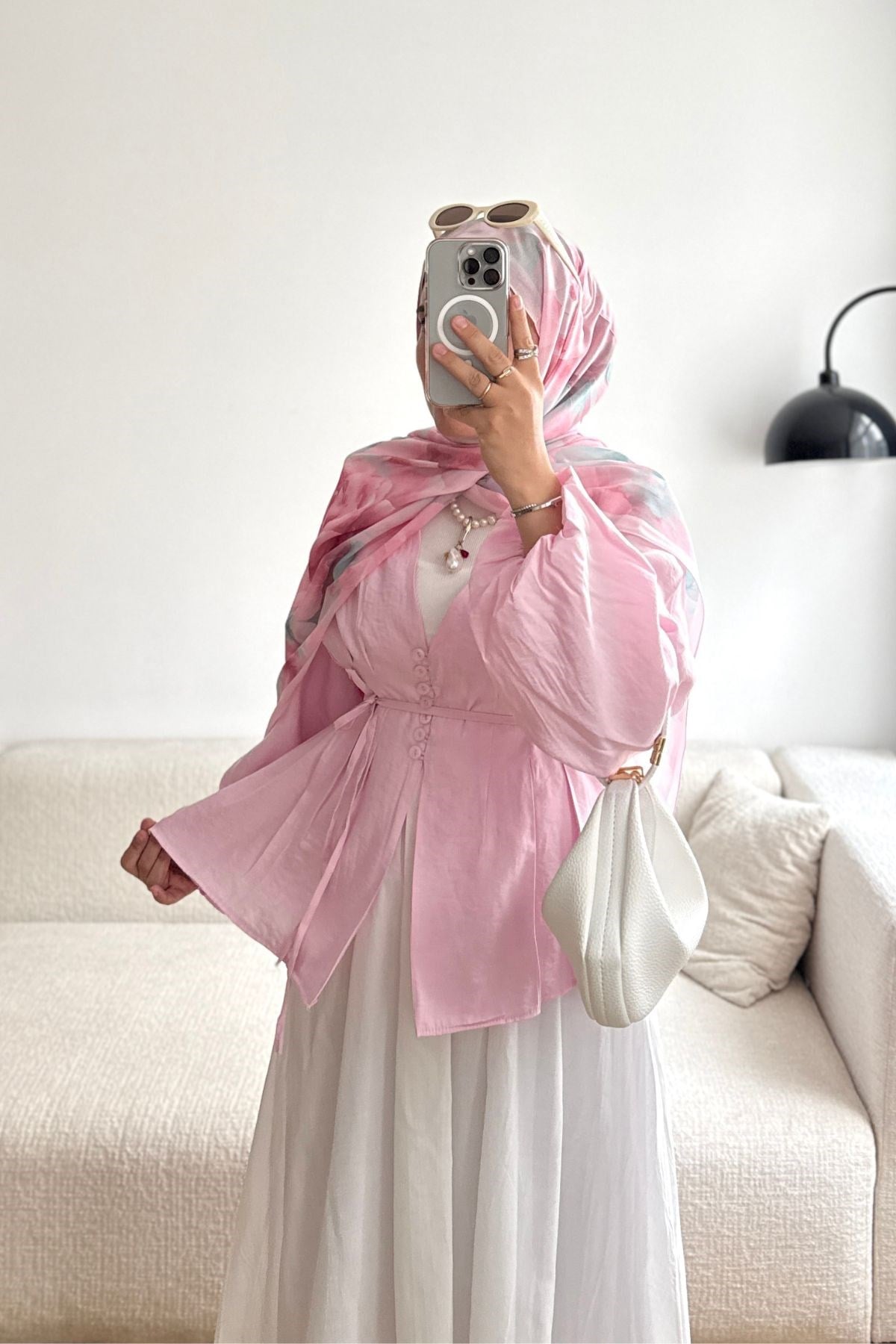PEMBE BLOSE BALON KOL BRİTLİ GÖMLEK