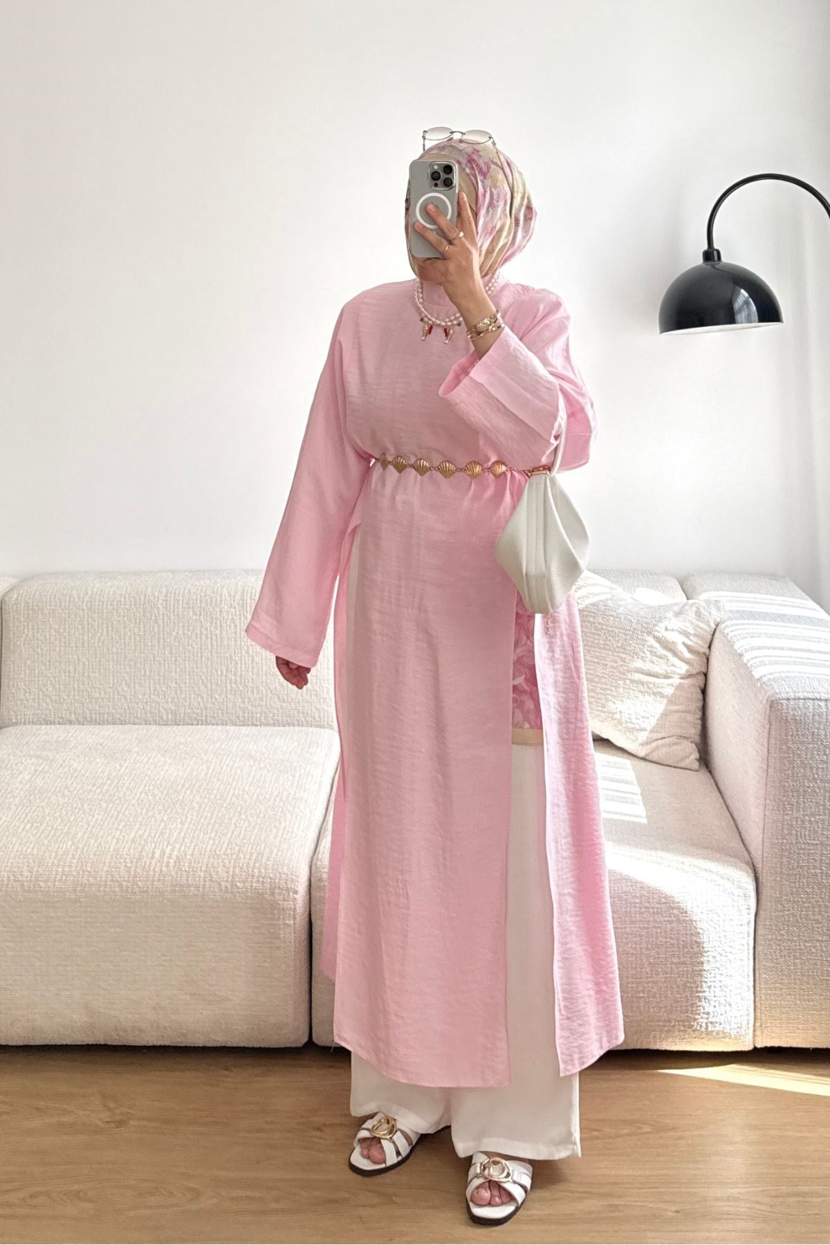 PEMBE YANDAN YIRTMAÇLI UZUN TUNİK