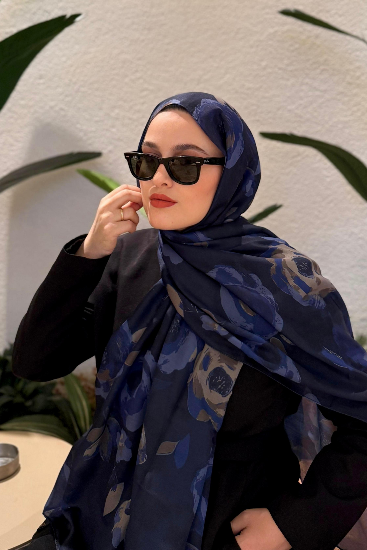 ROSALINDA LACİVERT ÇİÇEKLİ ŞAL