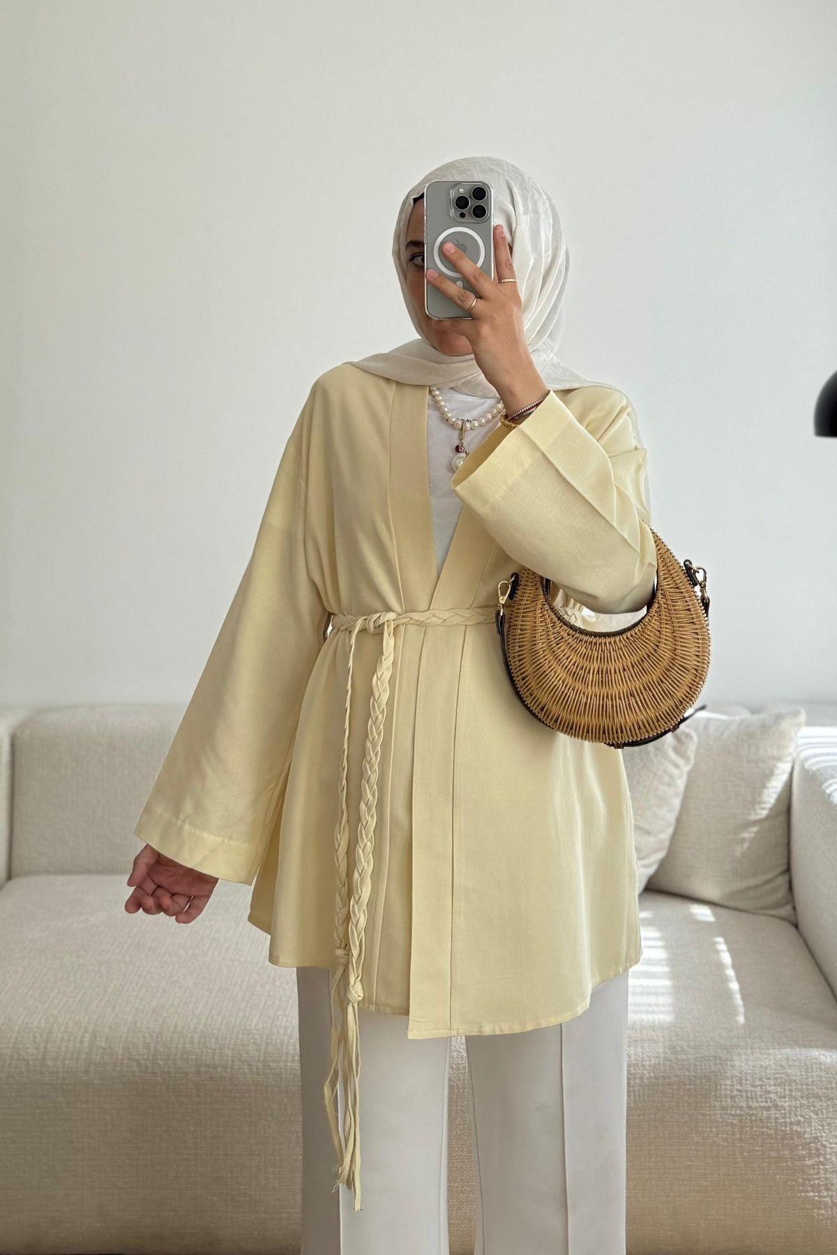 SARI ÖRGÜ KEMERLİ KİMONO