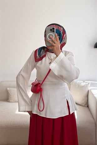 BEYAZ YIRTMAÇ DETAYLI MODEL GÖMLEK