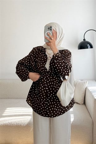 KAHVE MİNİK PUANTİYELİ LİLYUM GÖMLEK