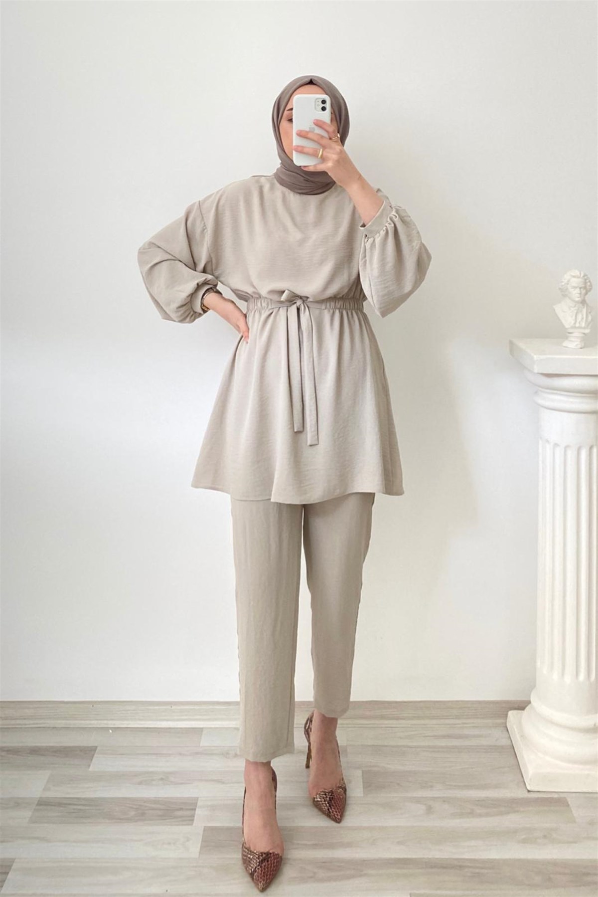 BEJ BELİ LASTİKLİ TAKIM